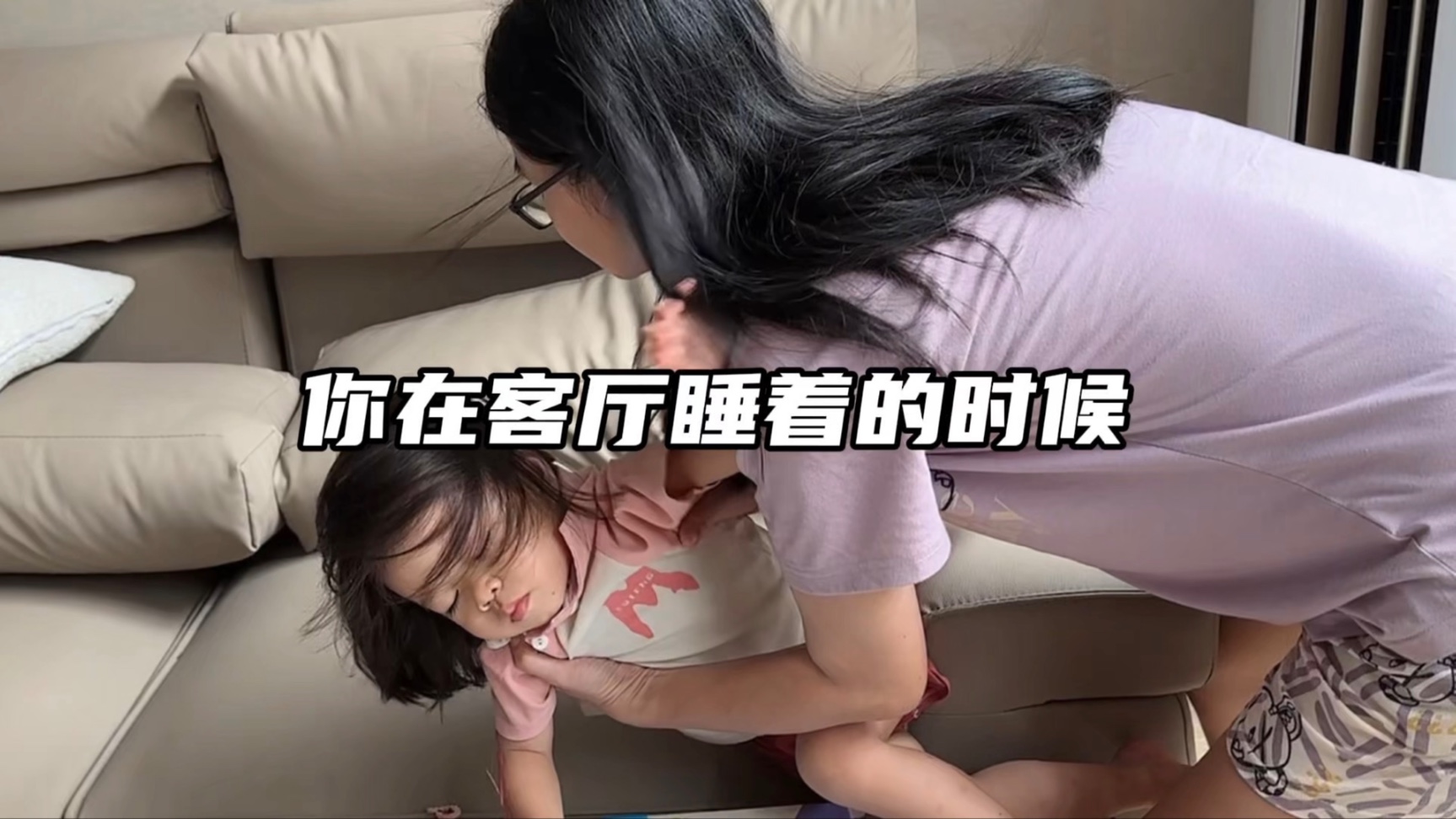 一面膜上边一面膜下边日本：揭秘日式双层面膜护肤技巧与产品推荐
