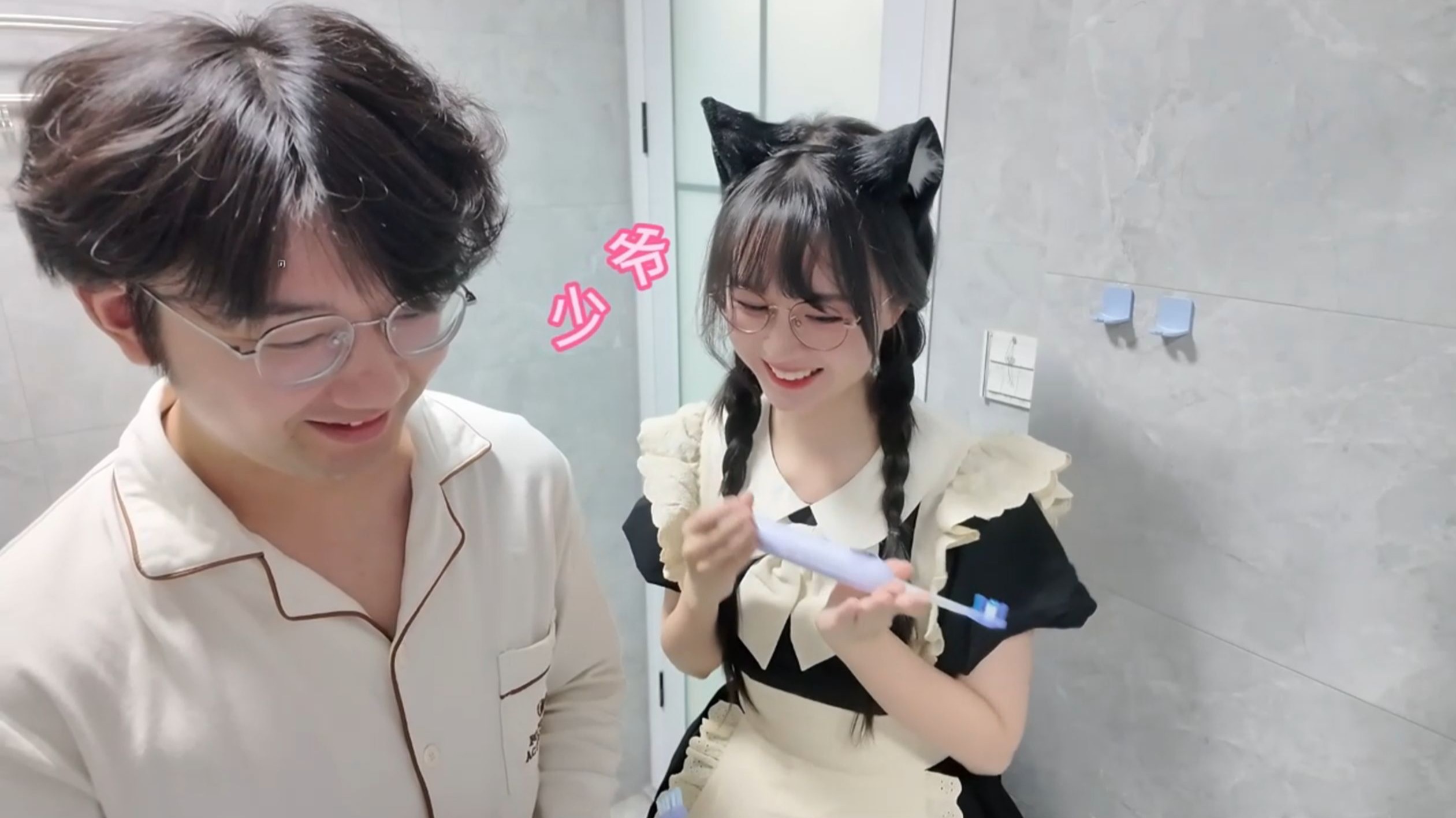 杨大壮和田桂花的公交车：一段乡村爱情的都市奇遇