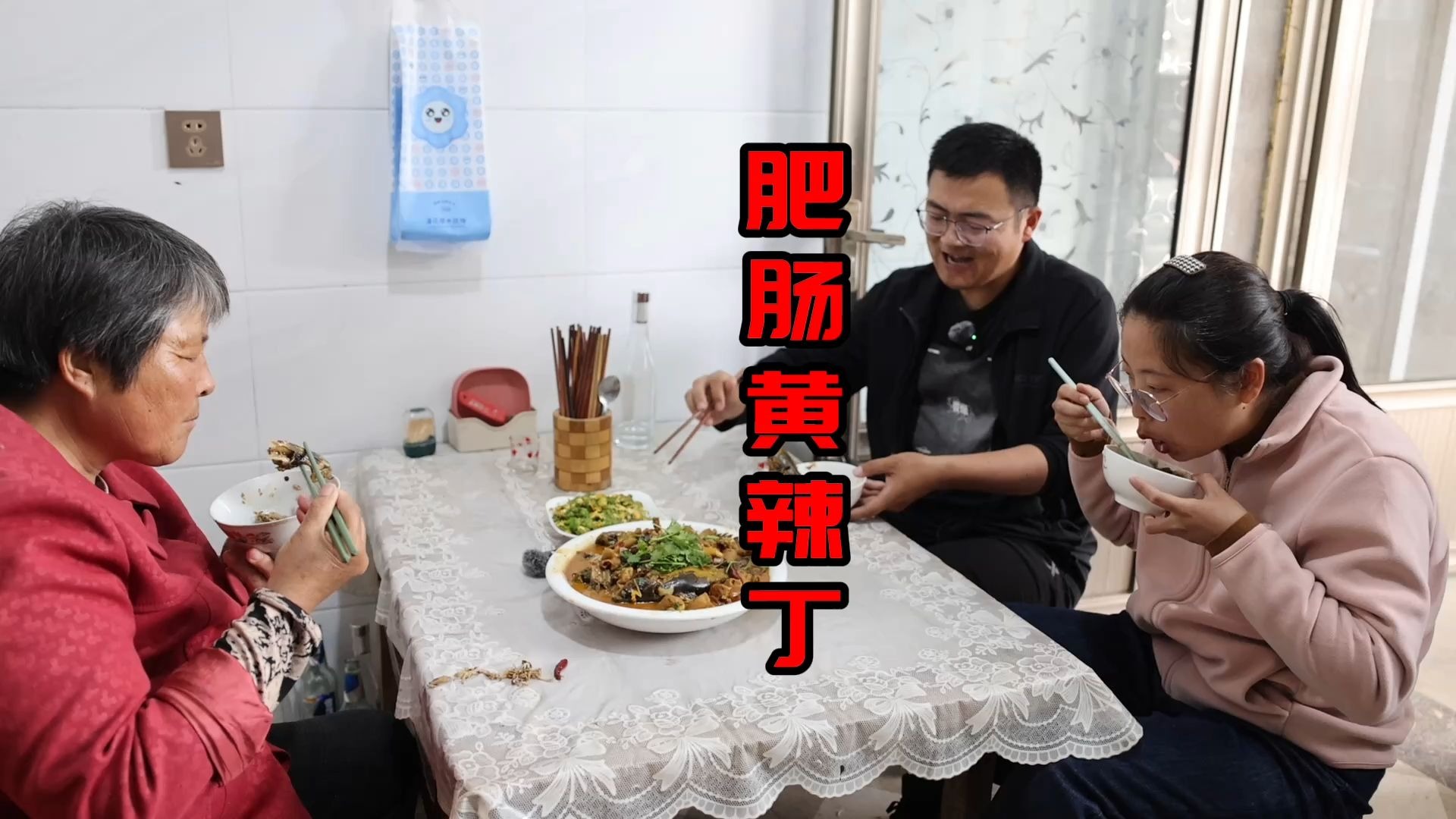 欧美大尺寸SUV未来发展趋势解析：技术革新、市场需求与环保挑战