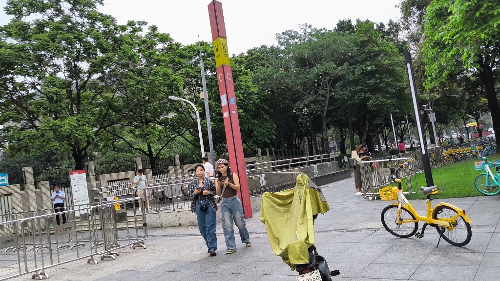 免费B站在线观看人数在哪里破板？深度解析B站直播人数增长策略
