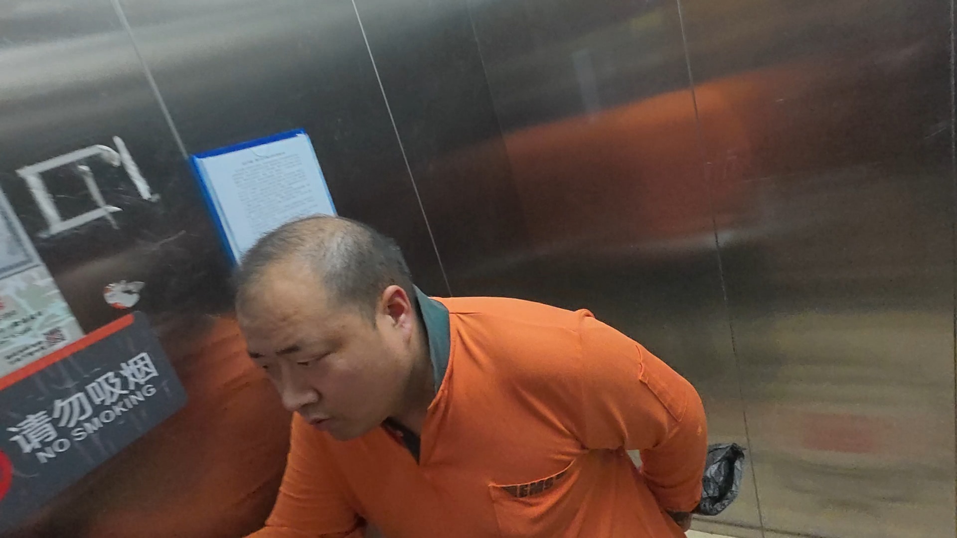 ADC年龄确认18岁年龄确认欢迎：进入平台前必读的年龄限制说明